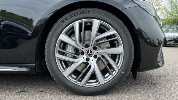 Used Mercedes-Benz E-Class 2025 for sale - 75472552: Photo 5