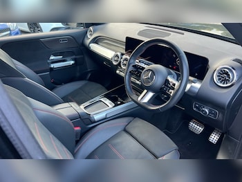 Used Mercedes-Benz GLB 2025 for sale - 76261580: Photo