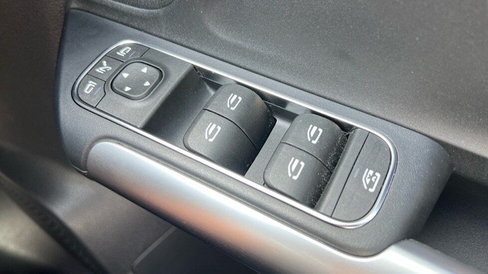 Used Mercedes-Benz GLA 2025 for sale - 76146013: Photo 57