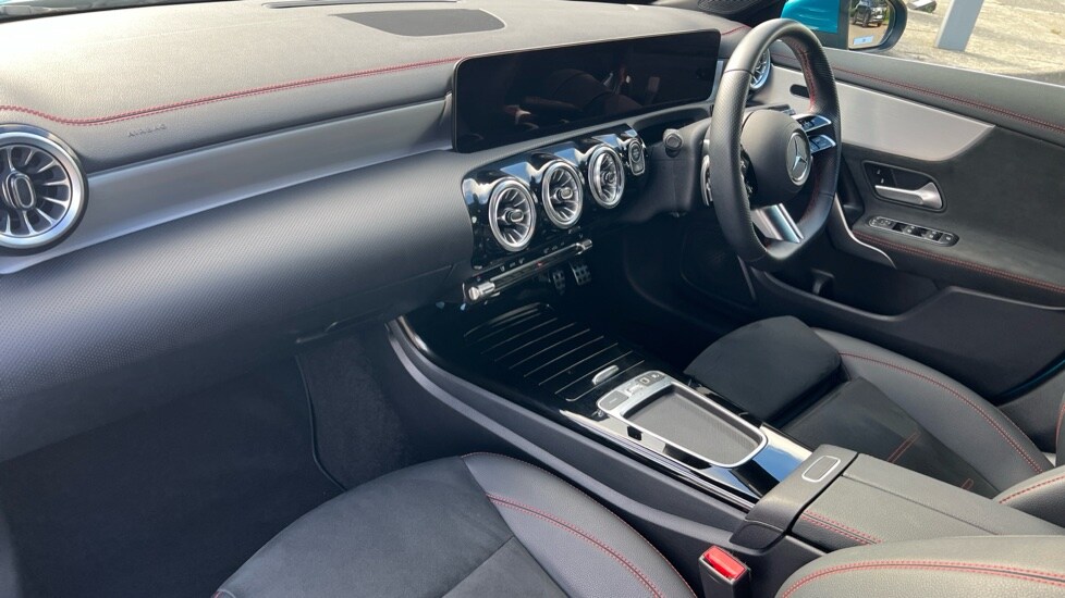 Used Mercedes-Benz CLA 2025 for sale - 76261501: Photo 11