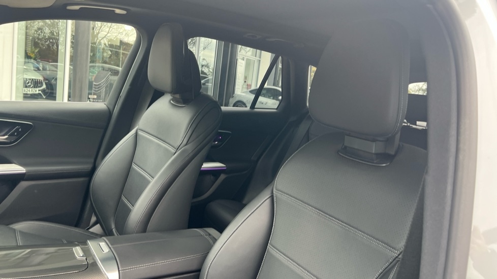 Used Mercedes-Benz GLC 2024 for sale - 76390061: Photo 14