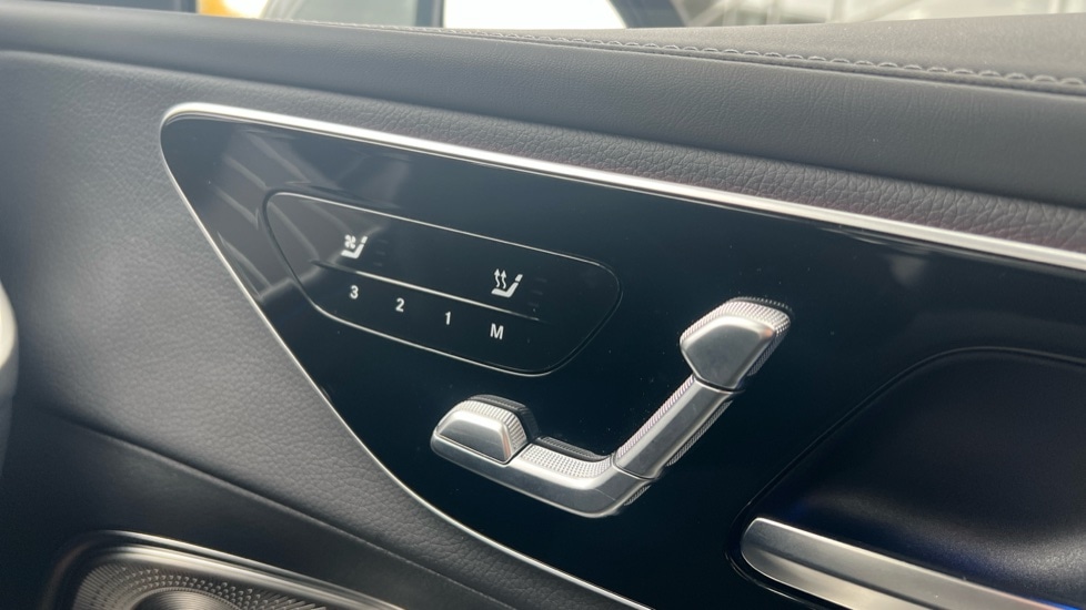 Used Mercedes-Benz GLC 2024 for sale - 76390061: Photo 34