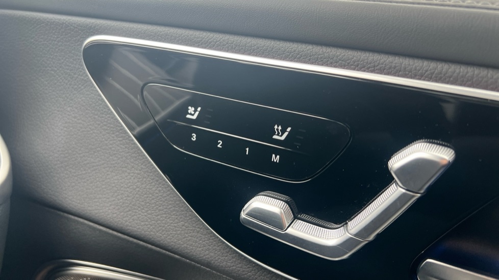 Used Mercedes-Benz GLC 2024 for sale - 76390061: Photo 35