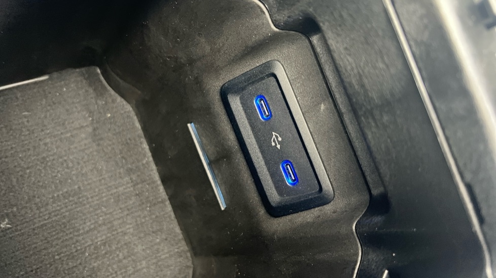 Used Mercedes-Benz GLC 2024 for sale - 76390061: Photo 52