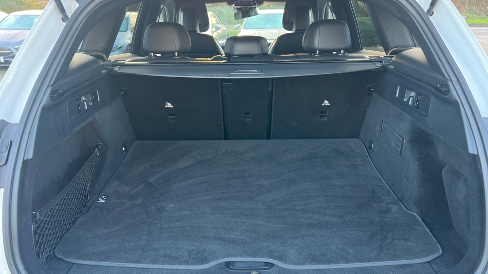 Used Mercedes-Benz GLC 2024 for sale - 76977671: Photo 17