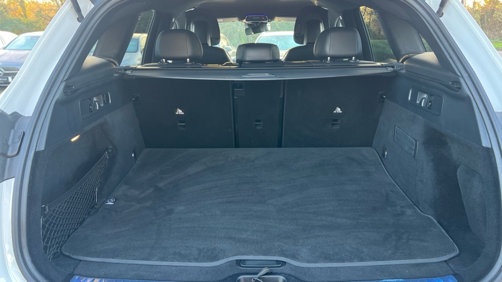 Used Mercedes-Benz GLC 2024 for sale - 76977671: Photo 18