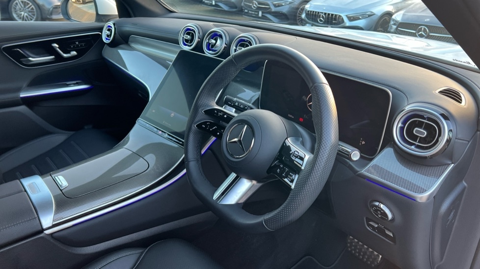 Used Mercedes-Benz GLC 2024 for sale - 76977671: Photo 3