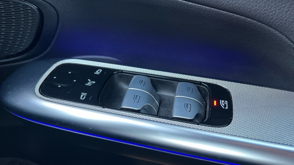 Used Mercedes-Benz GLC 2024 for sale - 76977671: Photo 32