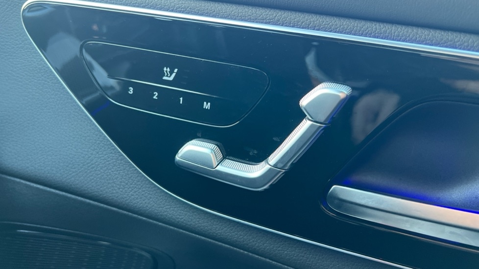 Used Mercedes-Benz GLC 2024 for sale - 76977671: Photo 33