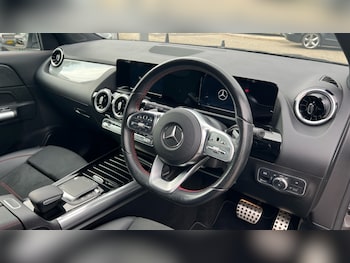 Used Mercedes-Benz GLA 2021 for sale - 76079398: Photo