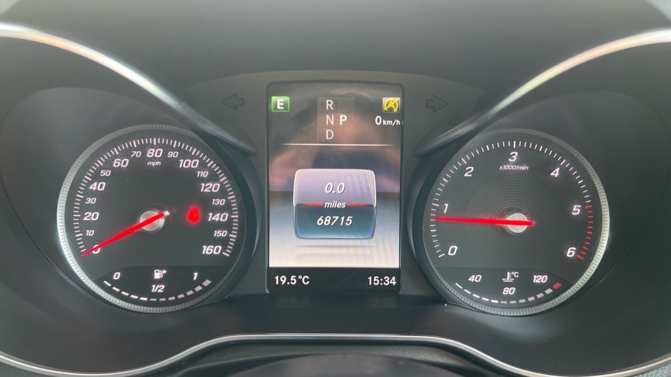 Used Mercedes-Benz GLC 2018 for sale - 76074419: Photo 16