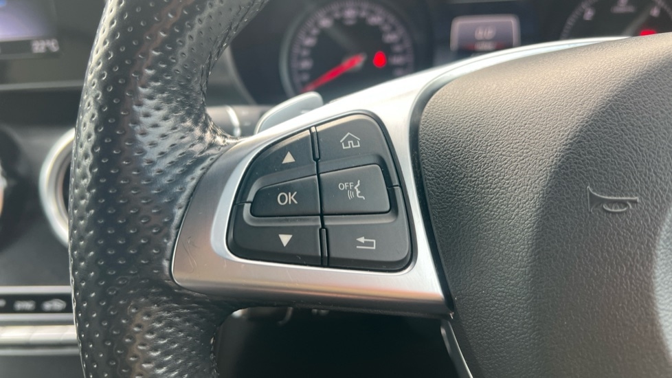 Used Mercedes-Benz GLC 2018 for sale - 76074419: Photo 38