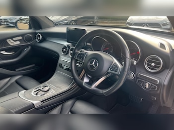 Used Mercedes-Benz GLC 2018 for sale - 76074419: Photo 3