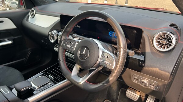 Used Mercedes-Benz EQA 2022 for sale - 75565428: Photo 3