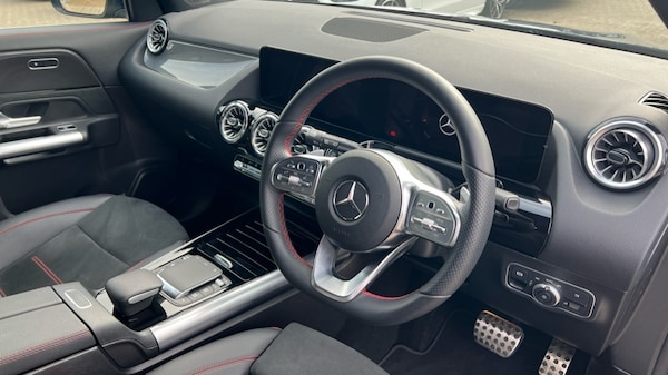 Used Mercedes-Benz GLA 2023 for sale - 76272786: Photo 3