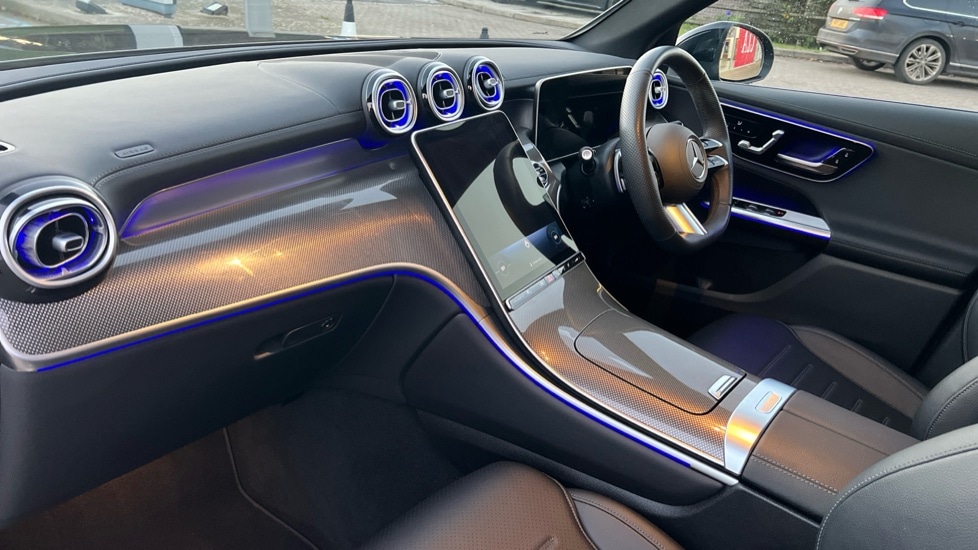 Used Mercedes-Benz GLC 2024 for sale - 76874433: Photo 11