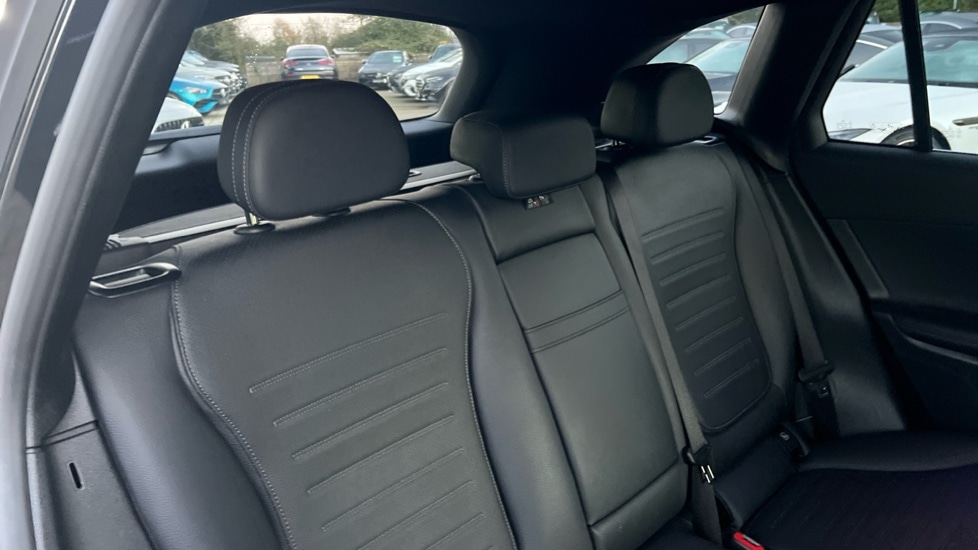 Used Mercedes-Benz GLC 2024 for sale - 76874433: Photo 15