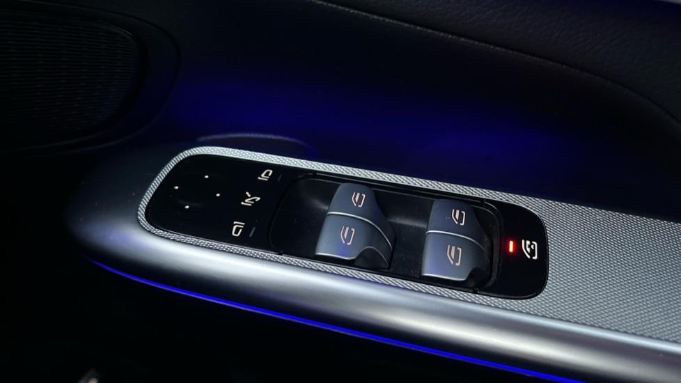 Used Mercedes-Benz GLC 2024 for sale - 76874433: Photo 33