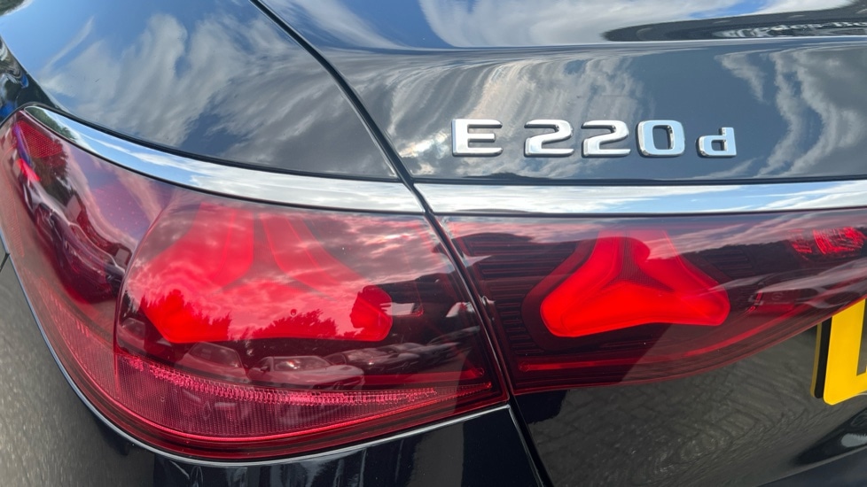 Used Mercedes-Benz E Class 2024 for sale - 76289943: Photo 21