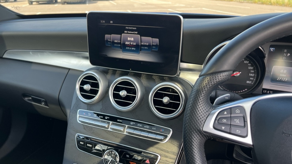 Used Mercedes-Benz C Class 2018 for sale - 76445105: Photo 13