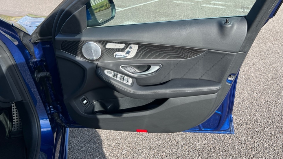 Used Mercedes-Benz C Class 2018 for sale - 76445105: Photo 37
