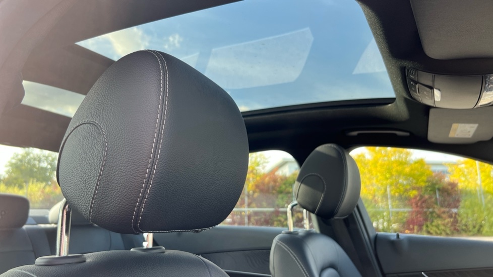 Used Mercedes-Benz C Class 2018 for sale - 76445105: Photo 38