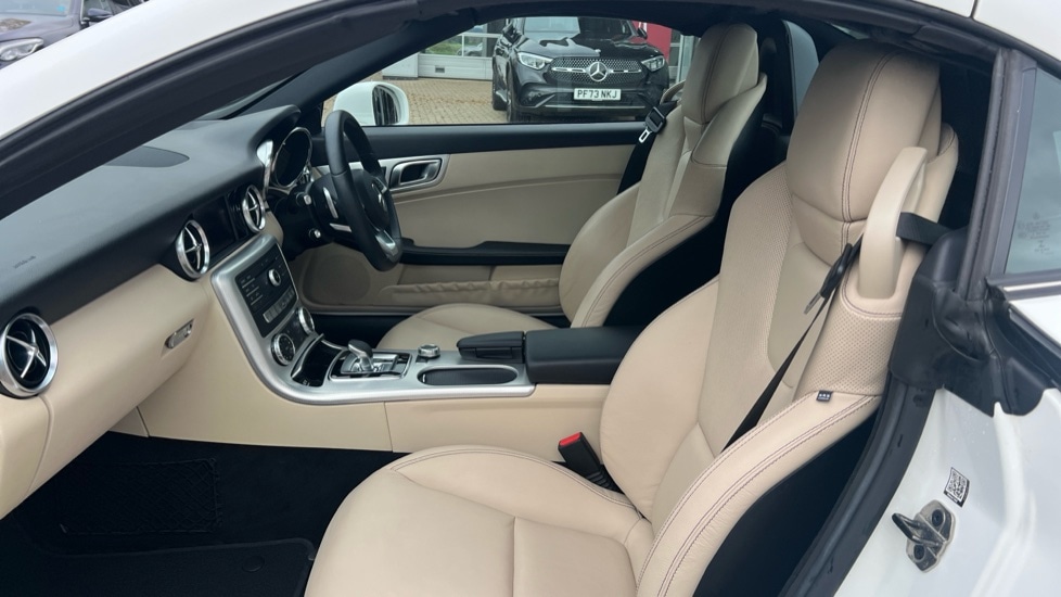 Used Mercedes-Benz SLC 2017 for sale - 76556851: Photo 24