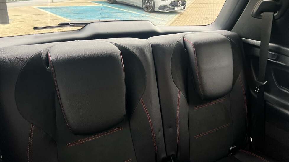 Used Mercedes-Benz GLB 2024 for sale - 76458787: Photo 32