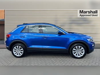 Used Volkswagen T-Roc 2020 for sale - 75541121: Photo