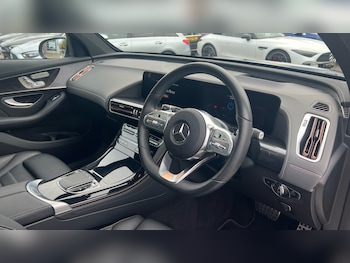 Used Mercedes-Benz EQC 2022 for sale - 76393736: Photo