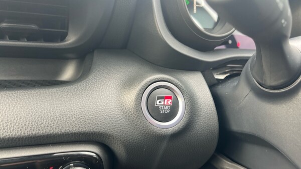 Used Toyota Yaris 2023 for sale - 76130901: Photo 28