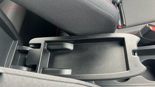 Used Toyota Yaris 2023 for sale - 76130901: Photo 32