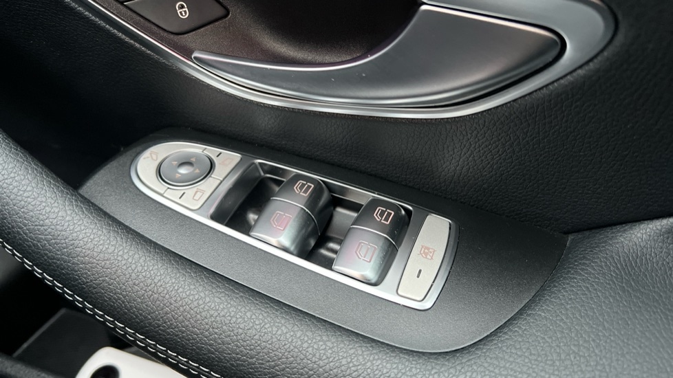 Used Mercedes-Benz E Class 2022 for sale - 77025498: Photo 32