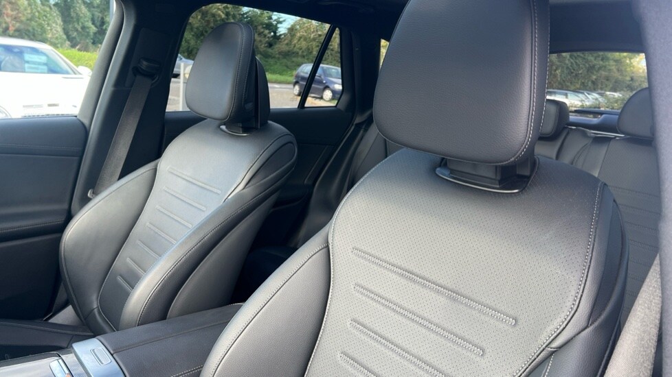 Used Mercedes-Benz GLC 2025 for sale - 76261604: Photo 14