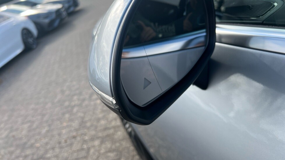 Used Mercedes-Benz GLC 2025 for sale - 76261604: Photo 32