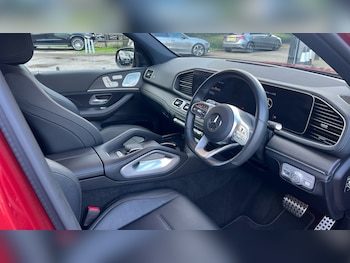 Used Mercedes-Benz GLE 2020 for sale - 76302435: Photo