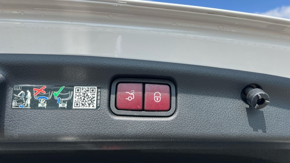 Used Mercedes-Benz C-Class 2024 for sale - 75972569: Photo 28