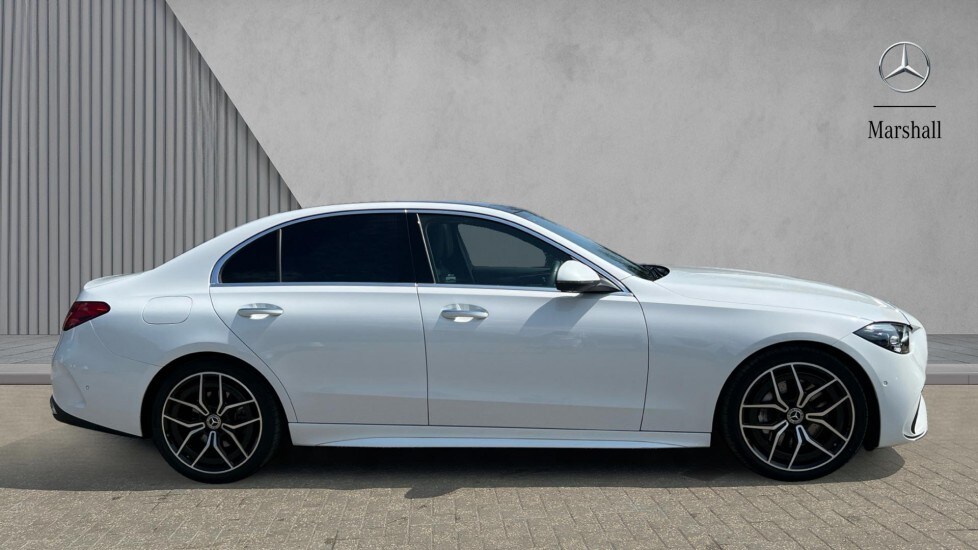 Used Mercedes-Benz C-Class 2024 for sale - 75972569: Photo 4