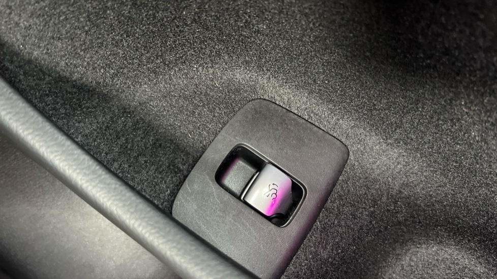 Used Mercedes-Benz E Class 2025 for sale - 76261673: Photo 33