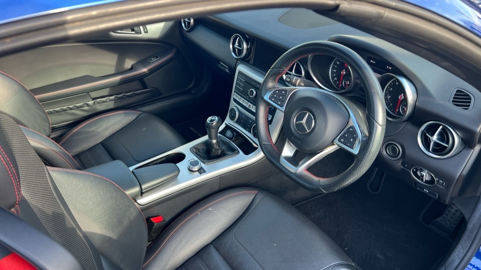 Used Mercedes-Benz SLC 2016 for sale - 76332238: Photo 3