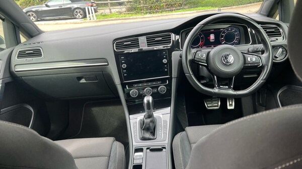Used Volkswagen Golf 2019 for sale - 76155007: Photo 11