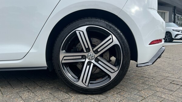 Used Volkswagen Golf 2019 for sale - 76155007: Photo 18