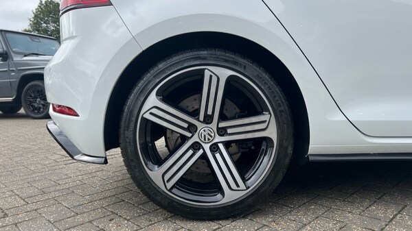 Used Volkswagen Golf 2019 for sale - 76155007: Photo 19