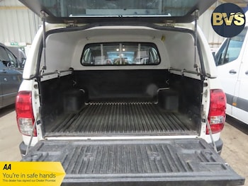 Used Toyota Hilux 2020 for sale - 78351107: Photo