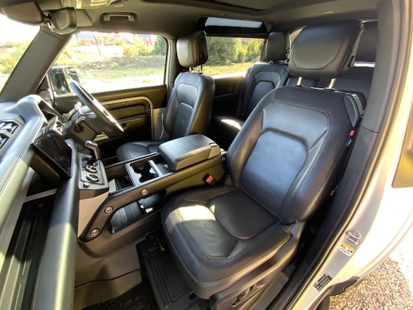Used Land Rover Defender 2023 for sale - 75503156: Photo 11