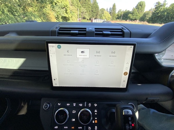 Used Land Rover Defender 2023 for sale - 75503156: Photo 37