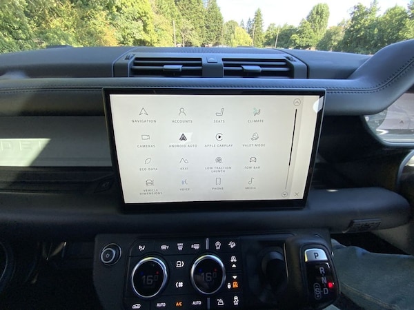 Used Land Rover Defender 2023 for sale - 75503156: Photo 48