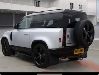 Used Land Rover Defender 2023 for sale - 75503156: Photo