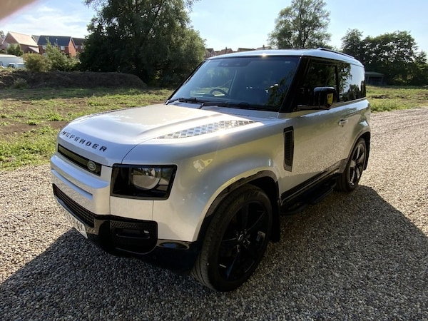 Used Land Rover Defender 2023 for sale - 75503156: Photo 9