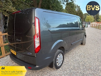 Used Ford Transit Custom 2017 for sale - 79472964: Photo